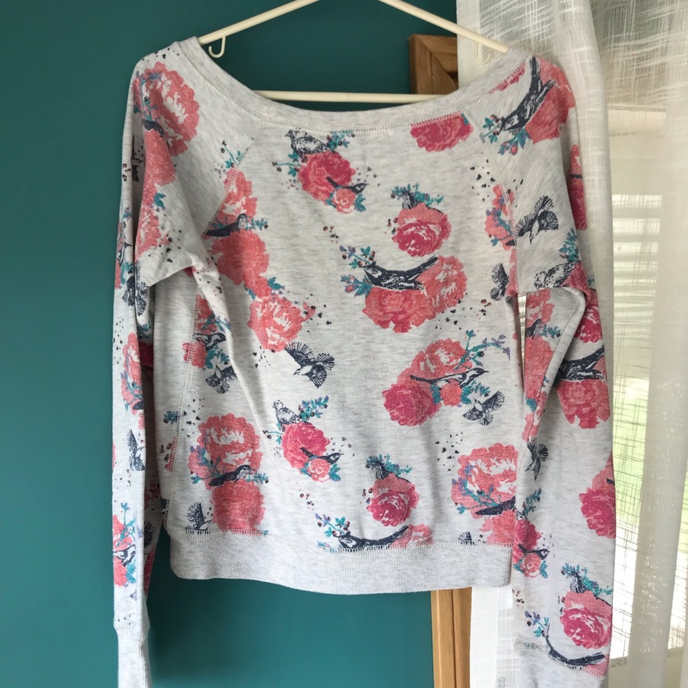 Floral Crew Neck - Picture 3 of 6